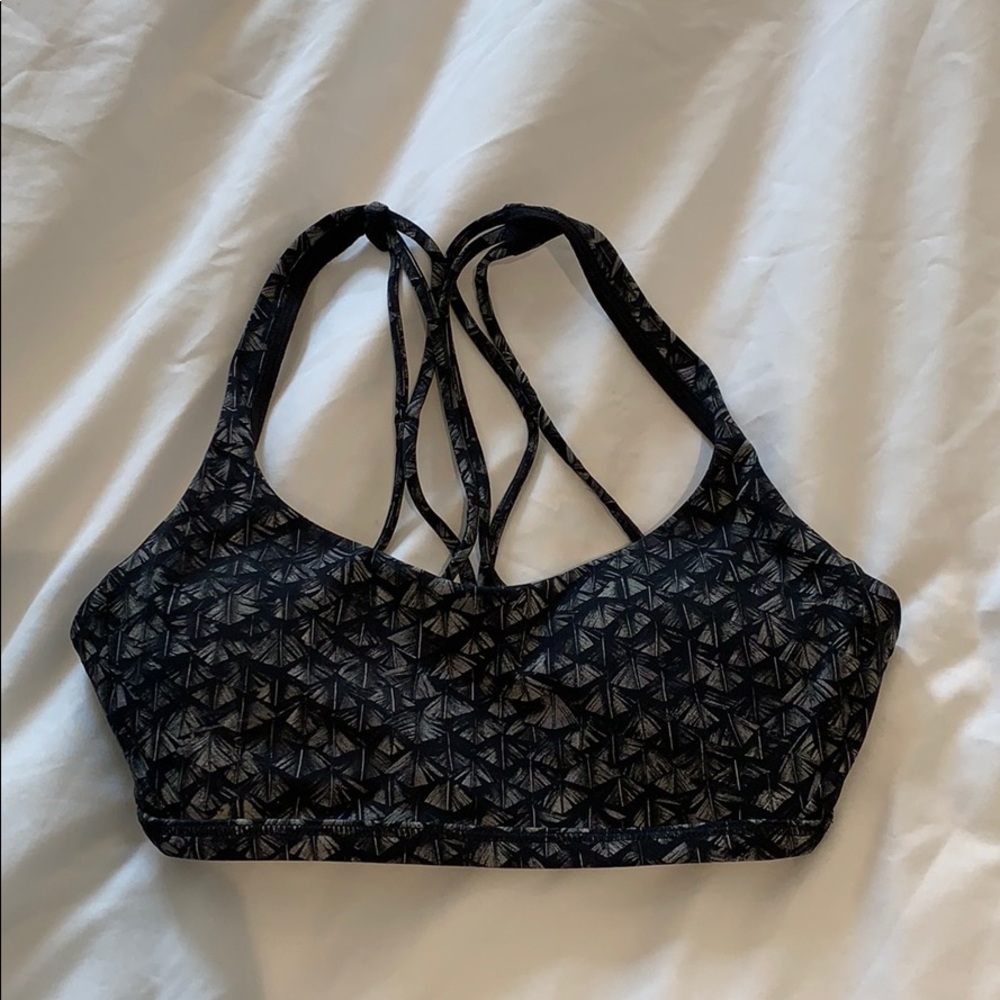 Lululemon Free To Be Tranquil ‘Featherlight’ Bra